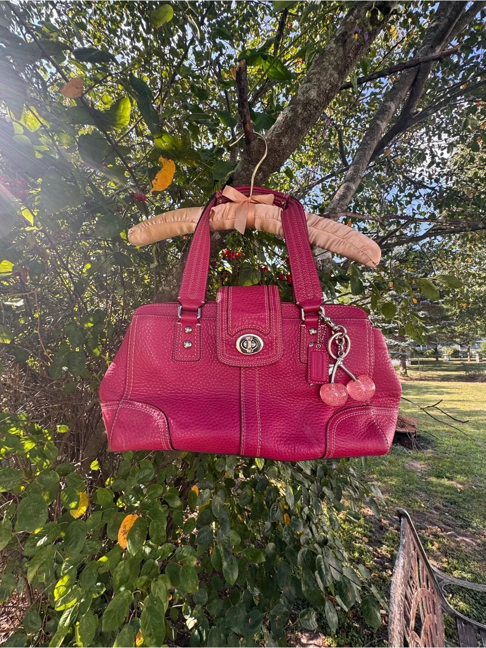Vintage 2006 Coach Turnlock Hampton Satchel Pebbled Leather in Raspberry